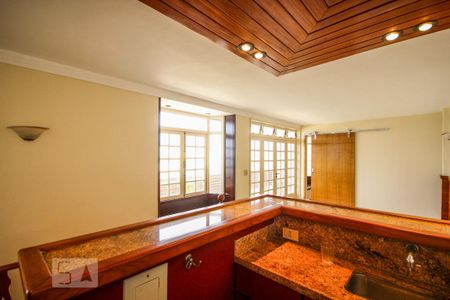 Apartamento para alugar com 300m², 4 quartos e 3 vagas Apartamento para alugar com 300m², 4 quartos e 3 vagasSala de Estar
