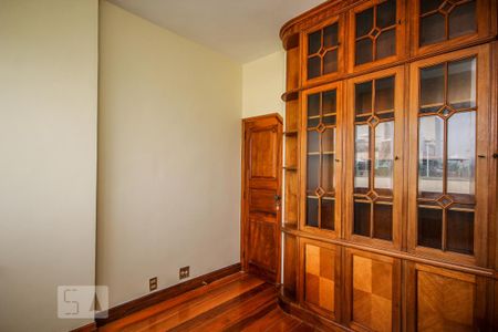 Apartamento para alugar com 300m², 4 quartos e 3 vagas Apartamento para alugar com 300m², 4 quartos e 3 vagasQuarto 2