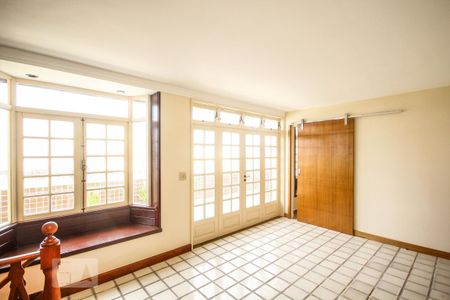 Apartamento para alugar com 300m², 4 quartos e 3 vagas Apartamento para alugar com 300m², 4 quartos e 3 vagasSala de Estar