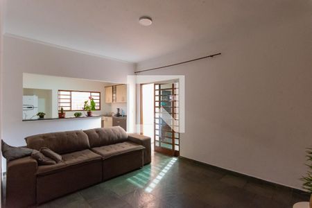 Sala de casa de condomínio à venda com 4 quartos, 200m² em Jardim Aurélia, Campinas