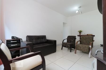 Sala  de apartamento para alugar com 2 quartos, 75m² em Funcionários, Belo Horizonte