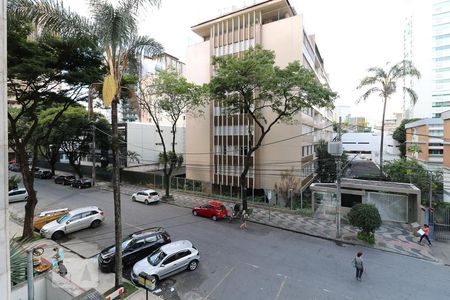 Vista  de apartamento para alugar com 2 quartos, 75m² em Funcionários, Belo Horizonte