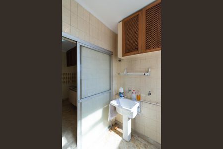 Apartamento à venda com 70m², 2 quartos e 1 vagaÁrea de Serviço