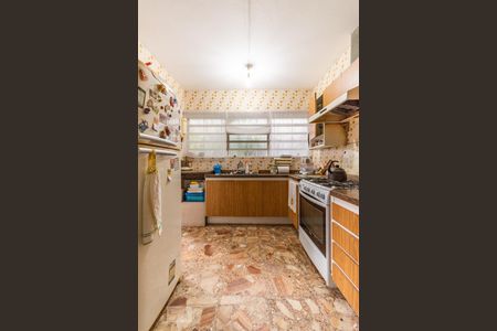 Casa para alugar com 306m², 4 quartos e 4 vagas Casa para alugar com 306m², 4 quartos e 4 vagasCozinha