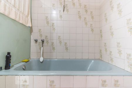 Casa para alugar com 306m², 4 quartos e 4 vagas Casa para alugar com 306m², 4 quartos e 4 vagasSuíte - Banheiro - Detalhe