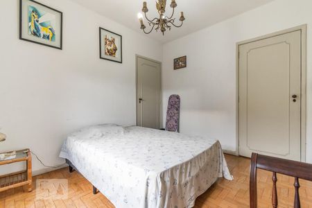 Casa para alugar com 306m², 4 quartos e 4 vagas Casa para alugar com 306m², 4 quartos e 4 vagasQuarto 1