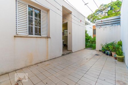 Casa para alugar com 306m², 4 quartos e 4 vagas Casa para alugar com 306m², 4 quartos e 4 vagasÁrea de Serviço