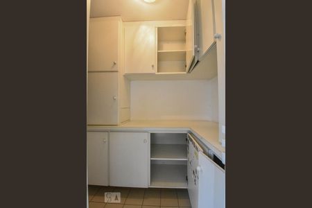 Apartamento à venda com 135m², 3 quartos e 2 vagasQuarto de Serviço