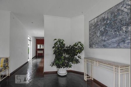 Apartamento à venda com 135m², 3 quartos e 2 vagasHall