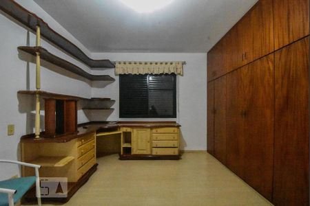 Apartamento à venda com 135m², 3 quartos e 2 vagasQuarto 02