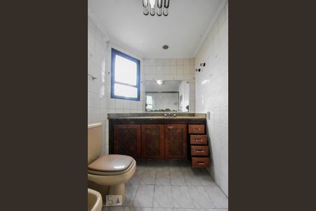 Apartamento à venda com 135m², 3 quartos e 2 vagasBanheiro Suíte