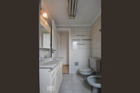 Apartamento à venda com 135m², 3 quartos e 2 vagasBanheiro 02