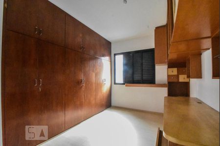 Apartamento à venda com 135m², 3 quartos e 2 vagasQuarto 03