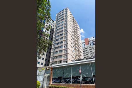 Apartamento para alugar com 82m², 2 quartos e 1 vaga Apartamento para alugar com 82m², 2 quartos e 1 vagaFachada