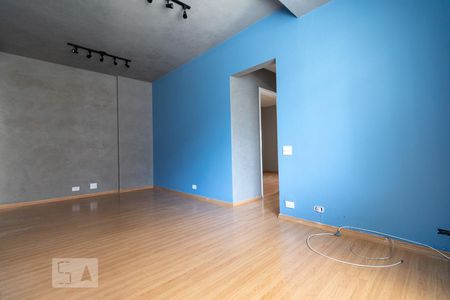 Sala de apartamento para alugar com 2 quartos, 82m² em Cerqueira César, São Paulo