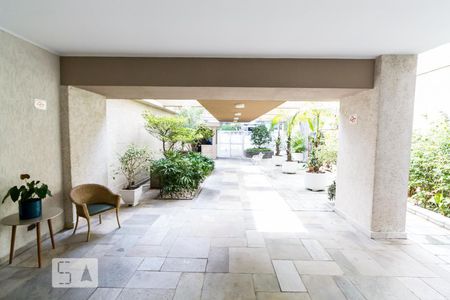 Apartamento para alugar com 82m², 2 quartos e 1 vaga Apartamento para alugar com 82m², 2 quartos e 1 vagaHall de entrada