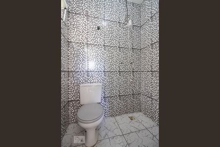 Banheiro de kitnet/studio para alugar com 1 quarto, 18m² em Vila São Luís(zona Oeste), São Paulo