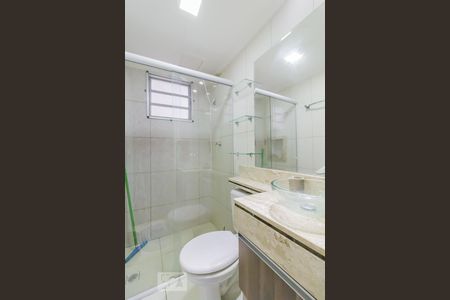 Banheiro de apartamento para alugar com 2 quartos, 44m² em Vila Bremen, Guarulhos