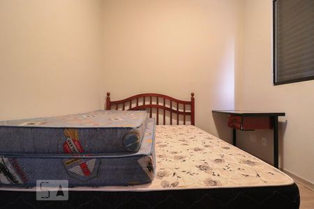 Quarto 2 de apartamento para alugar com 3 quartos, 76m² em Dom Cabral, Belo Horizonte