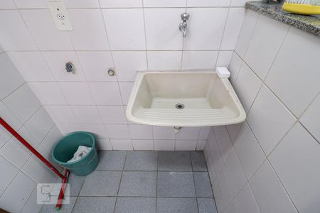 Apartamento para alugar com 76m², 3 quartos e 1 vagaÁrea de Serviço