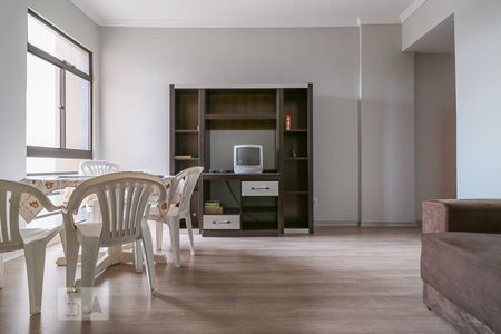 Sala de apartamento para alugar com 3 quartos, 76m² em Dom Cabral, Belo Horizonte