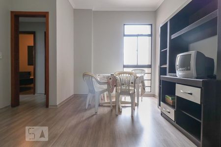 Sala de apartamento para alugar com 3 quartos, 76m² em Dom Cabral, Belo Horizonte