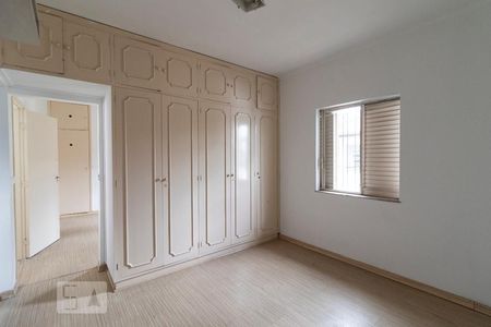 Casa à venda com 280m², 4 quartos e 3 vagas Casa à venda com 280m², 4 quartos e 3 vagasSuíte 1