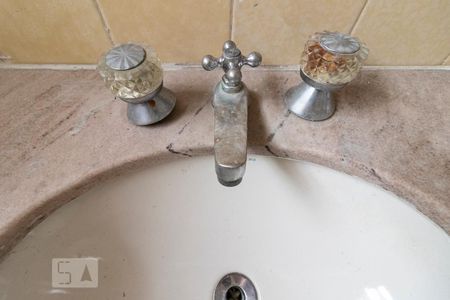 Casa à venda com 280m², 4 quartos e 3 vagas Casa à venda com 280m², 4 quartos e 3 vagasPia