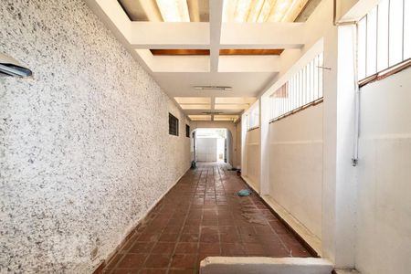 Casa à venda com 280m², 4 quartos e 3 vagas Casa à venda com 280m², 4 quartos e 3 vagasGaragem