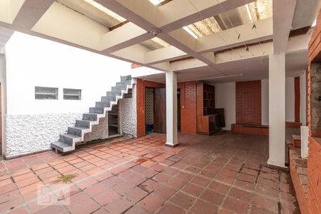 Casa à venda com 280m², 4 quartos e 3 vagas Casa à venda com 280m², 4 quartos e 3 vagasÁrea Externa