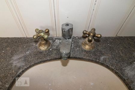 Casa à venda com 280m², 4 quartos e 3 vagas Casa à venda com 280m², 4 quartos e 3 vagasPia