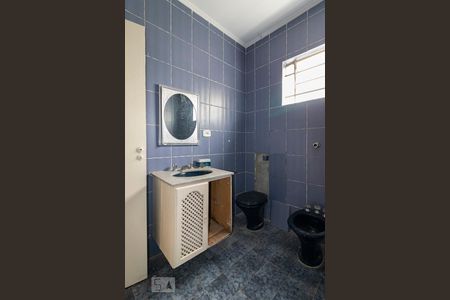 Casa à venda com 280m², 4 quartos e 3 vagas Casa à venda com 280m², 4 quartos e 3 vagasBanheiro Suíte 1