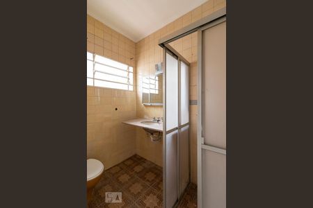 Casa à venda com 280m², 4 quartos e 3 vagas Casa à venda com 280m², 4 quartos e 3 vagasBanheiro Suíte 2