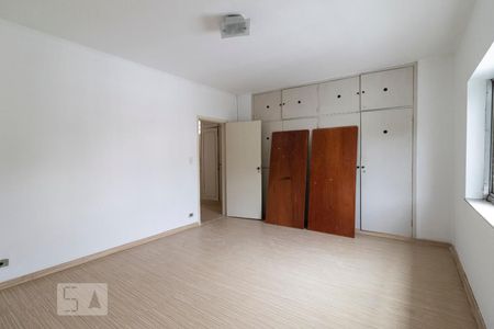 Casa à venda com 280m², 4 quartos e 3 vagas Casa à venda com 280m², 4 quartos e 3 vagasQuarto 1