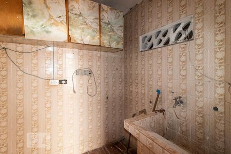 Casa à venda com 280m², 4 quartos e 3 vagas Casa à venda com 280m², 4 quartos e 3 vagasÁrea de Serviço