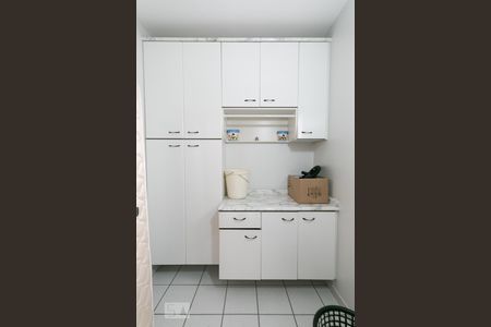 Apartamento à venda com 107m², 3 quartos e 2 vagasQuarto de serviço 