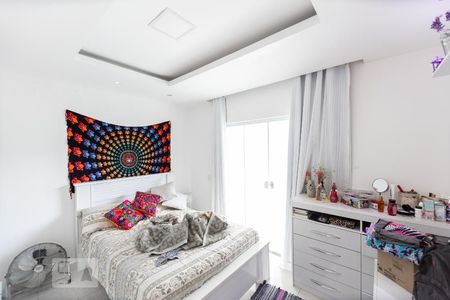 Casa à venda com 280m², 4 quartos e 1 vagaSuíte 2