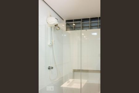Apartamento para alugar com 100m², 3 quartos e 1 vaga Apartamento para alugar com 100m², 3 quartos e 1 vagaChuveiro Banheiro Social