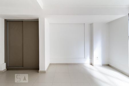 Apartamento à venda com 72m², 2 quartos e sem vagaPrimeiro dormitório
