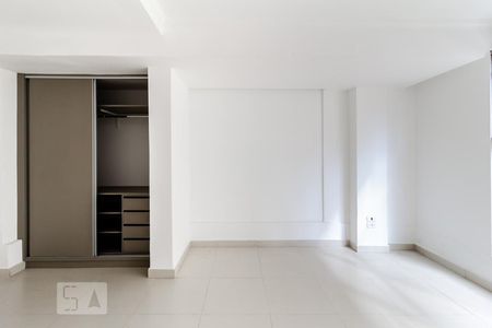 Apartamento à venda com 72m², 2 quartos e sem vagaPrimeiro dormitório