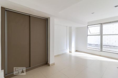 Apartamento à venda com 72m², 2 quartos e sem vagaPrimeiro dormitório