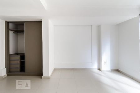 Apartamento à venda com 72m², 2 quartos e sem vagaPrimeiro dormitório