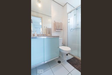 Apartamento à venda com 93m², 3 quartos e 2 vagas Apartamento à venda com 93m², 3 quartos e 2 vagasBanheiro da suíte