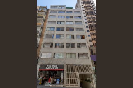 Apartamento à venda com 65m², 1 quarto e sem vagaFachada