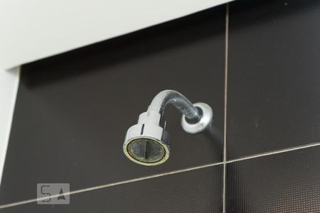 Apartamento para alugar com 80m², 2 quartos e 1 vaga Apartamento para alugar com 80m², 2 quartos e 1 vagaDetalhe Chuveiro Banheiro Social