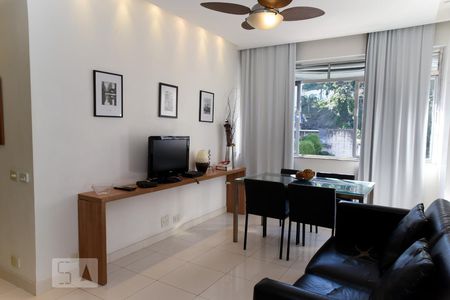 Sala de apartamento para alugar com 2 quartos, 80m² em Ipanema, Rio de Janeiro