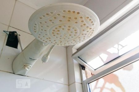 Banheiro de apartamento à venda com 1 quarto, 41m² em Camaquã, Porto Alegre