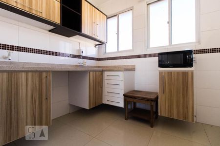 Cozinha de apartamento à venda com 1 quarto, 41m² em Camaquã, Porto Alegre