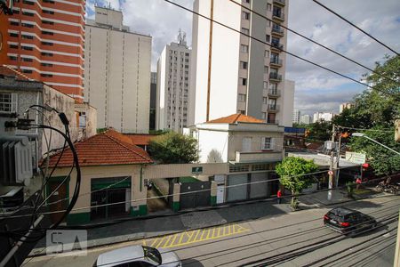 Casa à venda com 200m², 3 quartos e sem vaga Casa à venda com 200m², 3 quartos e sem vagaVista do Quarto 2