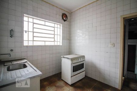 Casa à venda com 200m², 3 quartos e sem vaga Casa à venda com 200m², 3 quartos e sem vagaCozinha